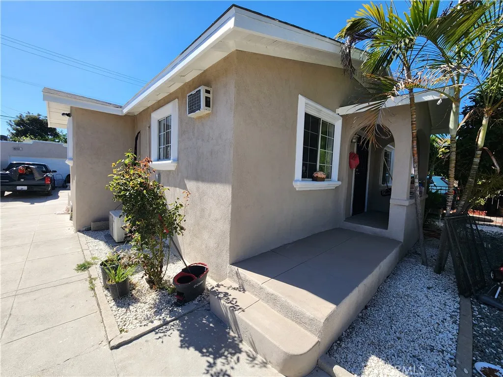 4212 E 58th, Maywood, California 90270 home-pic-1